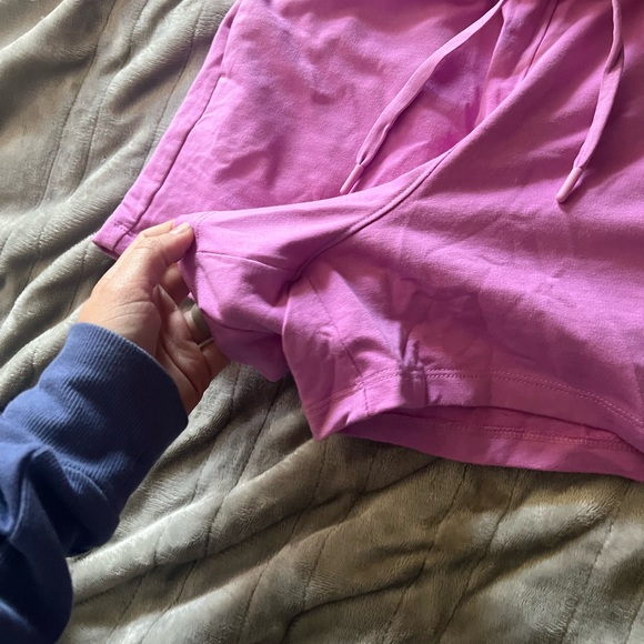 Lounge shorts worn once - Picture 5 of 6